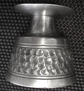 Candlestick
Perletinn